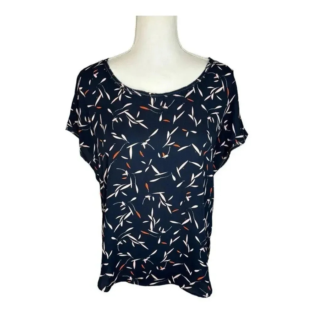 Banana Republic Women’s Small‎ Navy Short Sleeved Flower Petal Blouse